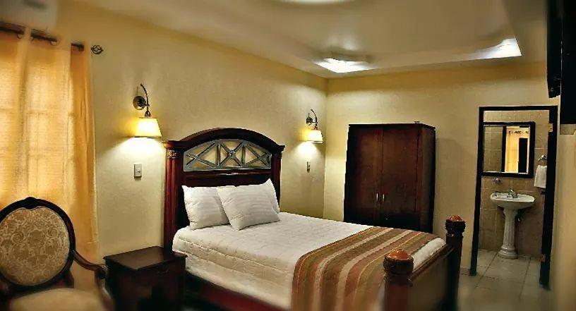 Hotel Carnaval Ла-Сейба Экстерьер фото